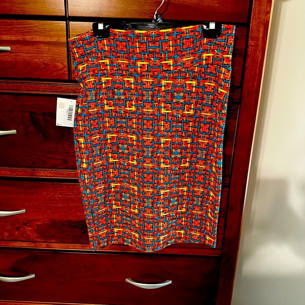 Lularoe Cassie Skirt. Large. NWT.